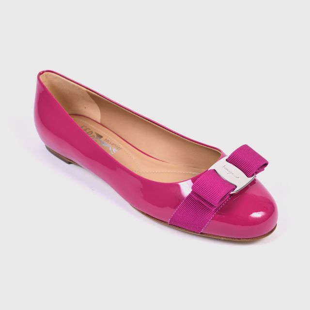 ferragamo savina flats
