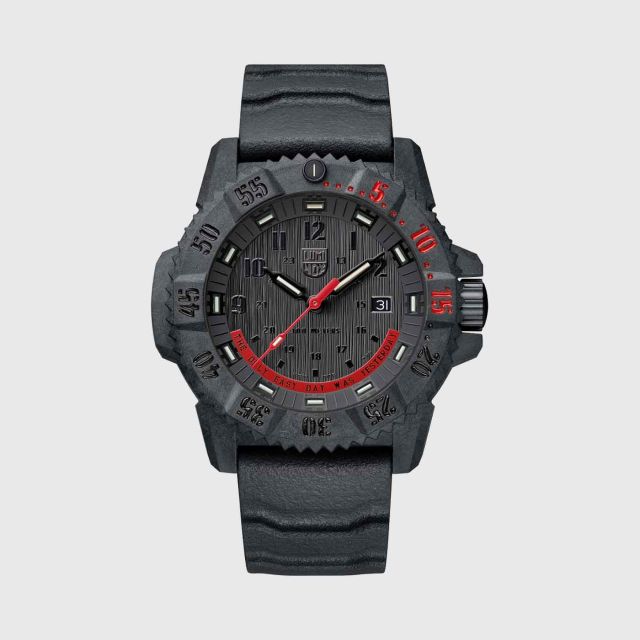 LUMINOX Limited Edition Master Carbon Seal XS.3801.EY 46mm