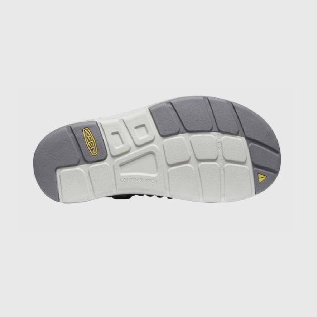 white plateau sneaker