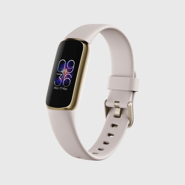 fitbit luxe activity tracker lunar white
