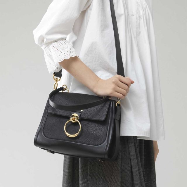 Chloé Small Tess Day Bag In Grained & Shiny Calfskin - Black