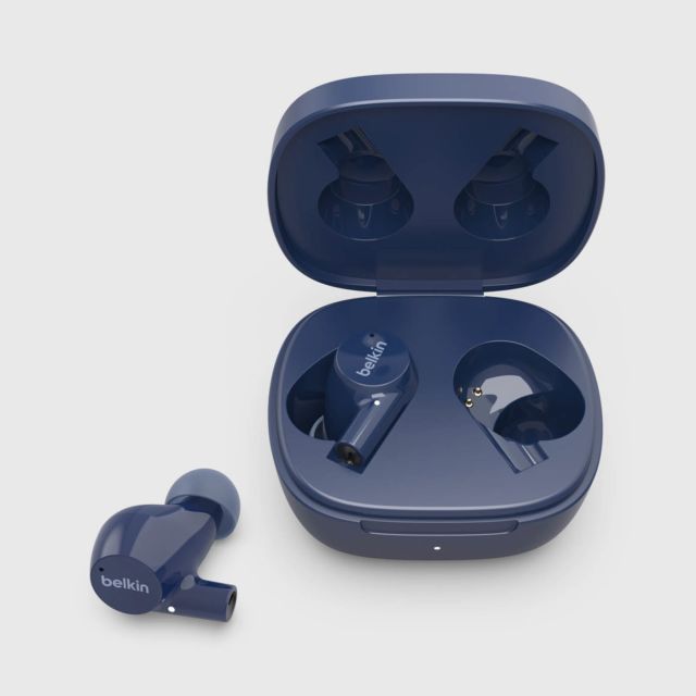 Wireless earbuds with best sale qi charging case