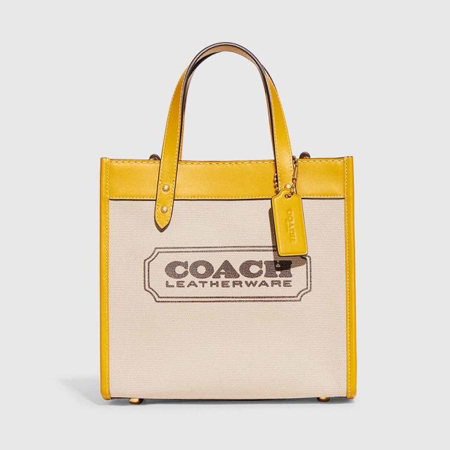 COACH Canvas Field Tote 22 - B4/Natural Canvas/Yellow Gold