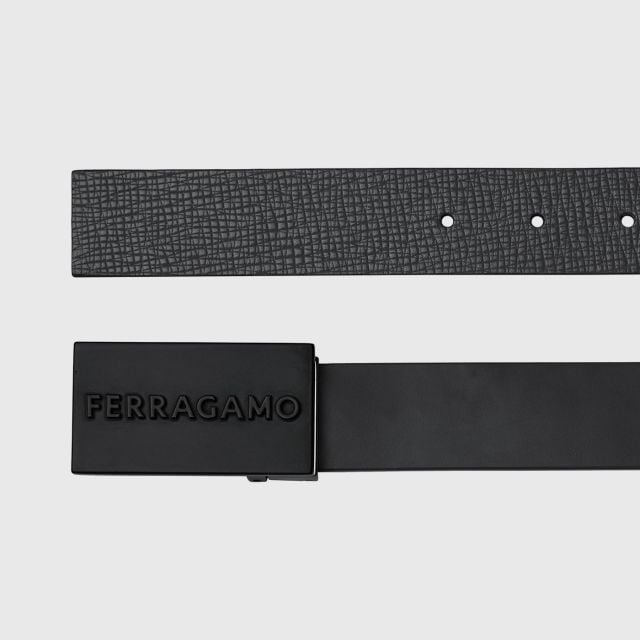 Reversible and adjustable belt with rectangular buckle