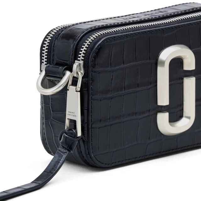 セール☆大人気 MARC JACOBS Snapshot クロコ MARC JACOBS The Croc-Embossed Shoulder Snapshot - Black
